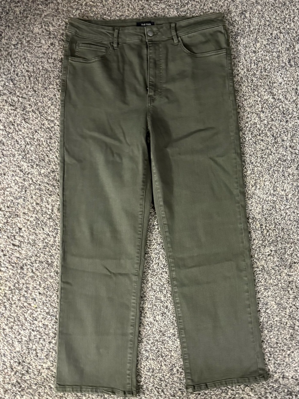 Well Worn Women’s Olive Straight-Leg Jeans